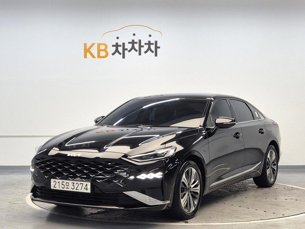 2022 KIA K8 
