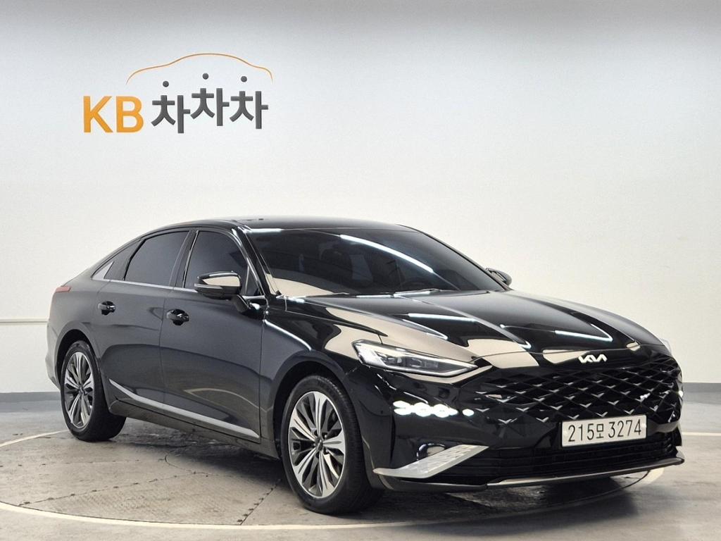 2022 KIA K8 