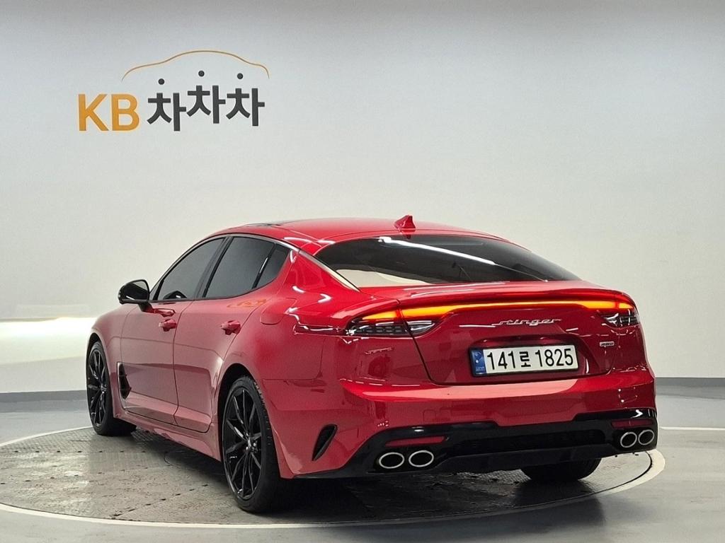 2021 KIA STINGER Meister 
