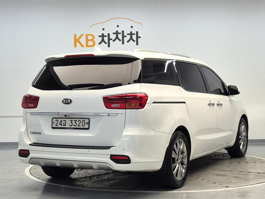 2019 KIA THE NEW CARNIVAL 
