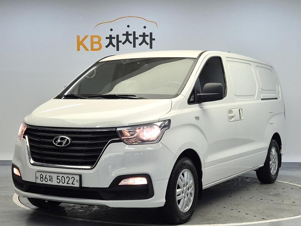 2019 HYUNDAI THE NEW GRAND STAREX 