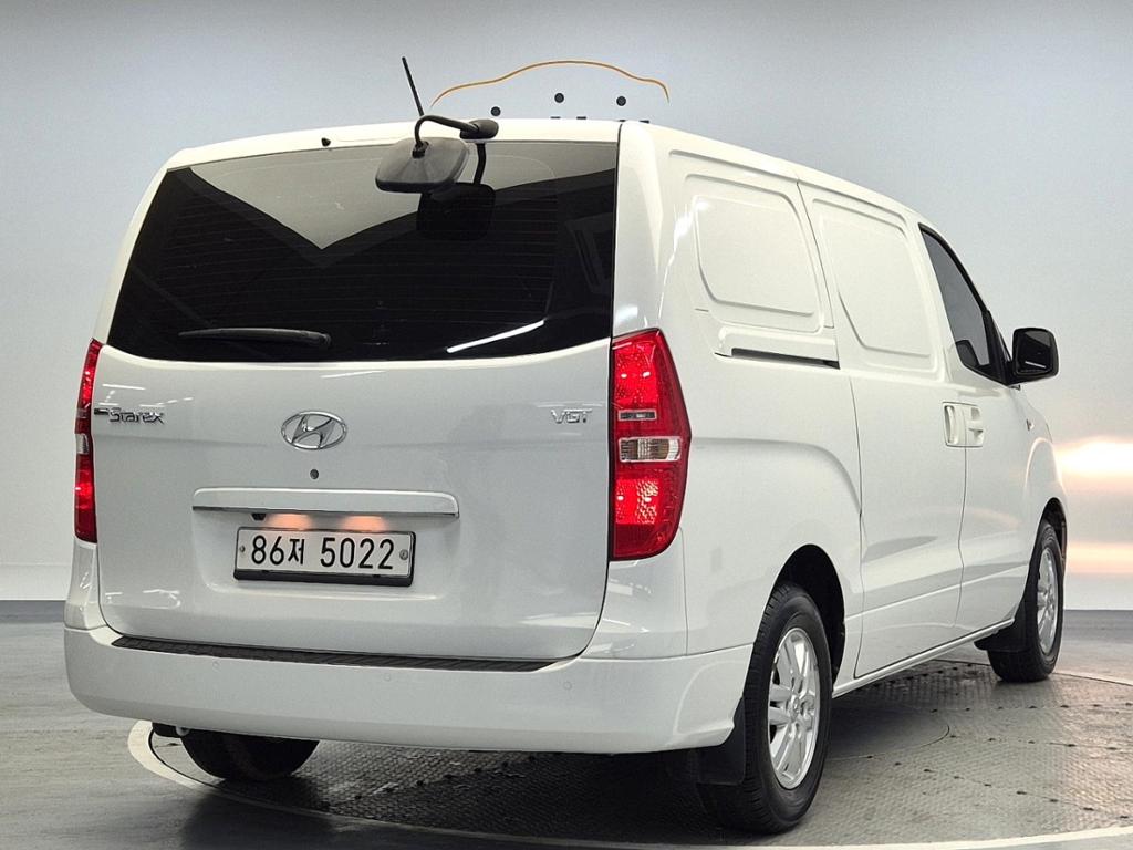2019 HYUNDAI THE NEW GRAND STAREX 