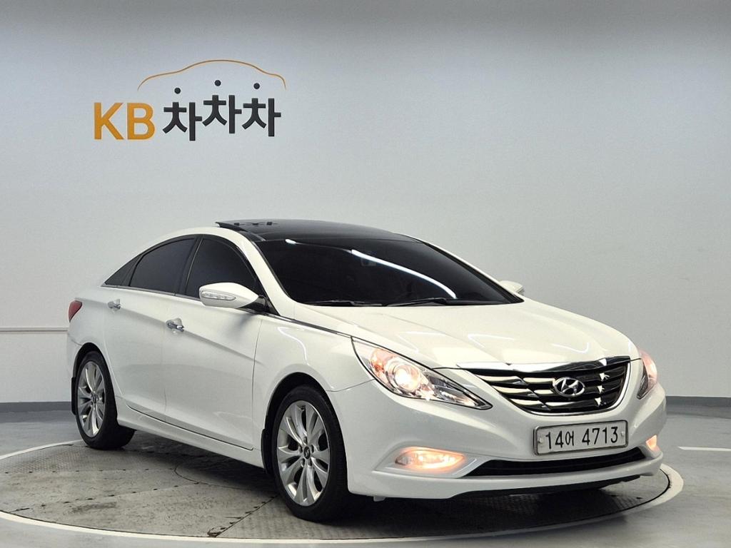 2011 HYUNDAI SONATA (YF) 
