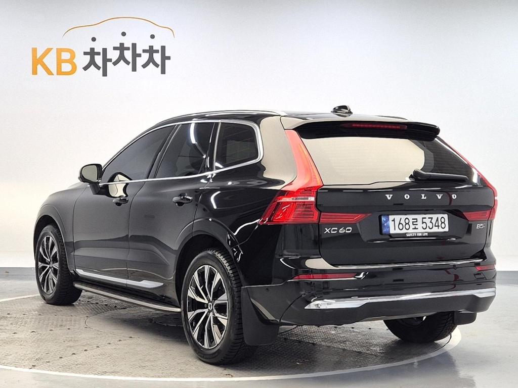 2023 VOLVO XC60 (2Gen) 