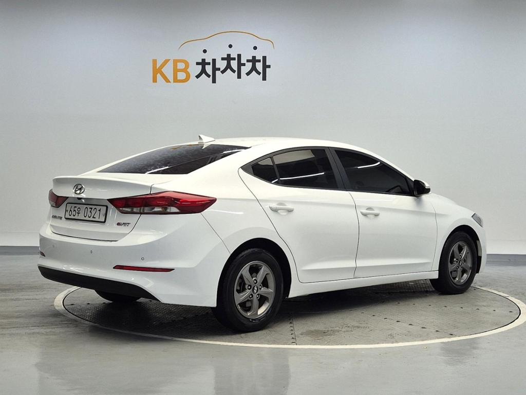 2016 HYUNDAI AVANTE AD 