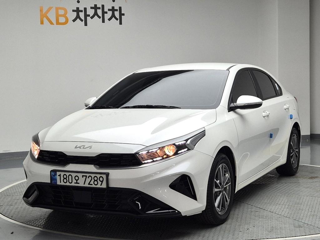 2022 KIA THE NEW K3 