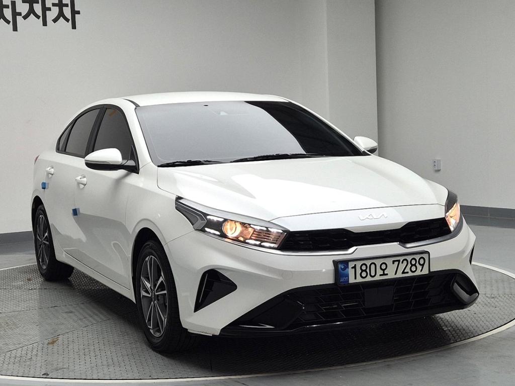 2022 KIA THE NEW K3 