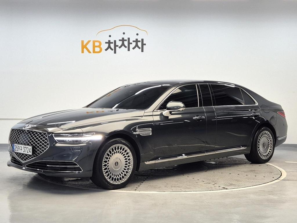 2021 GENESIS G90 