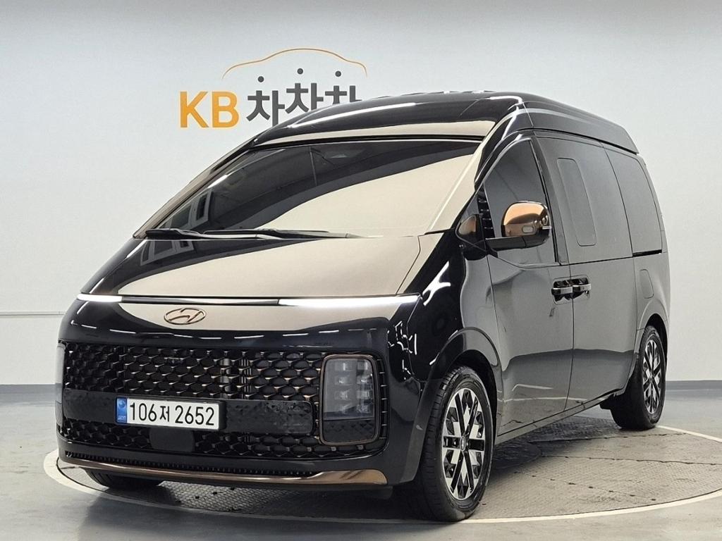 2023 HYUNDAI STARIA 