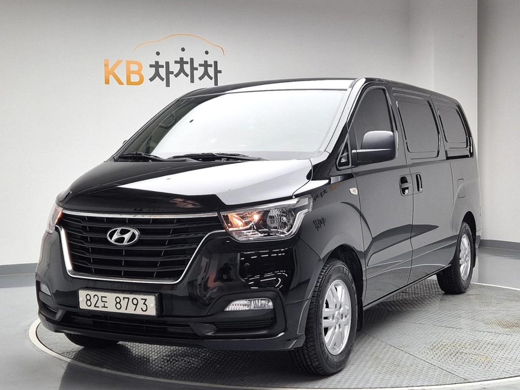 2021 HYUNDAI THE NEW GRAND STAREX 
