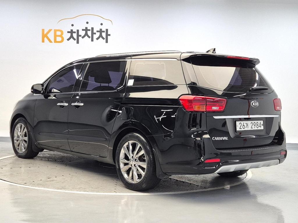 2019 KIA THE NEW CARNIVAL 