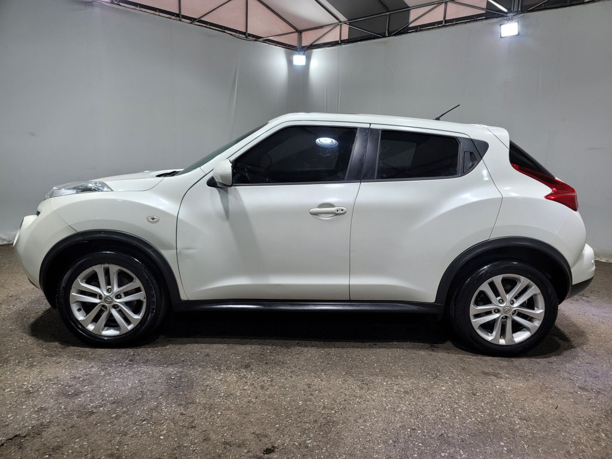 2014 NISSAN JUKE 