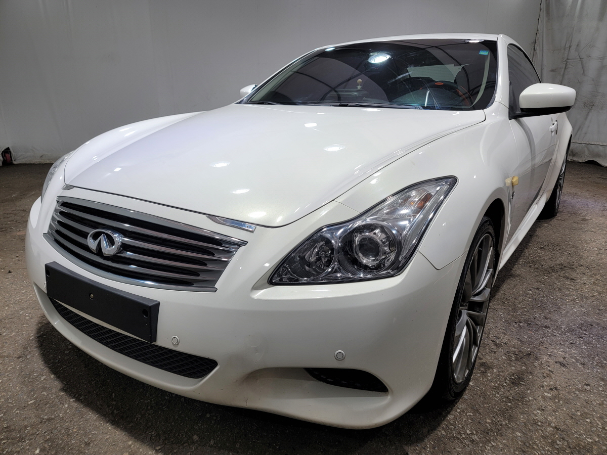 2014 INFINITI Q60 (1G) 