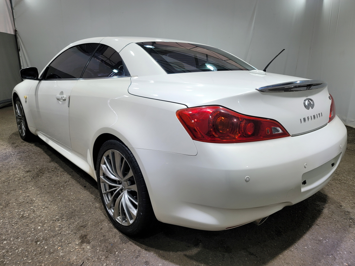2014 INFINITI Q60 (1G) 