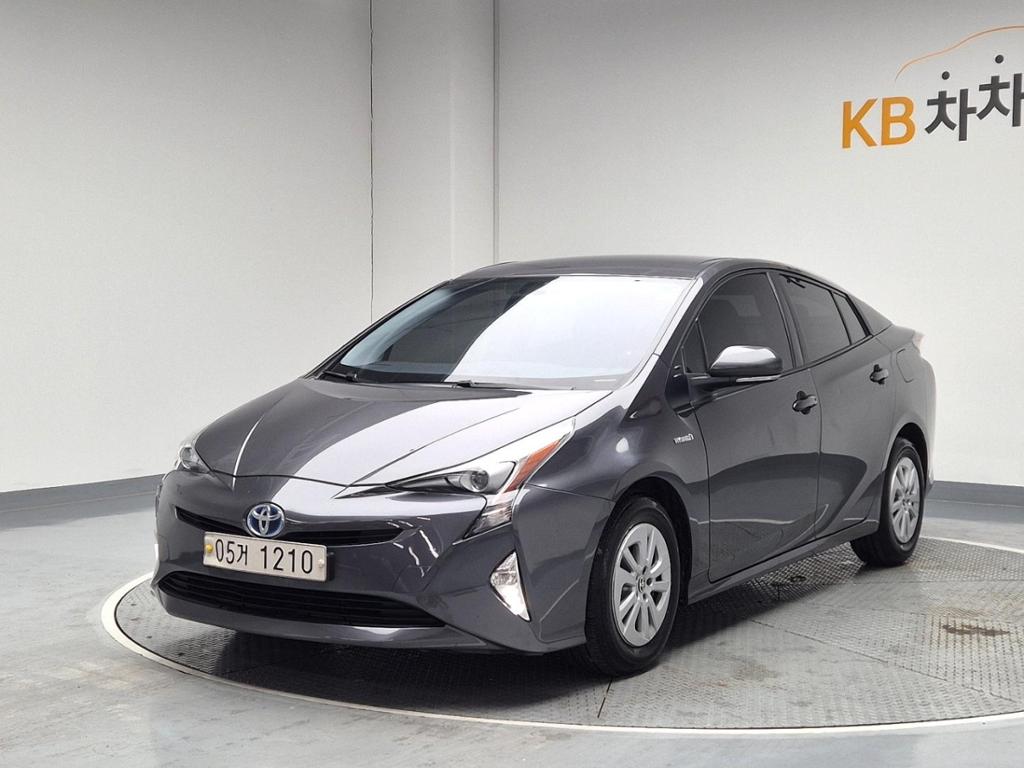 2017 TOYOTA PRIUS(4G) 