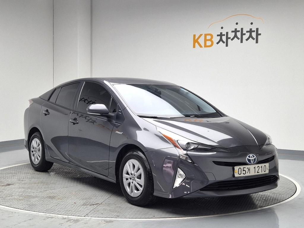 2017 TOYOTA PRIUS(4G) 