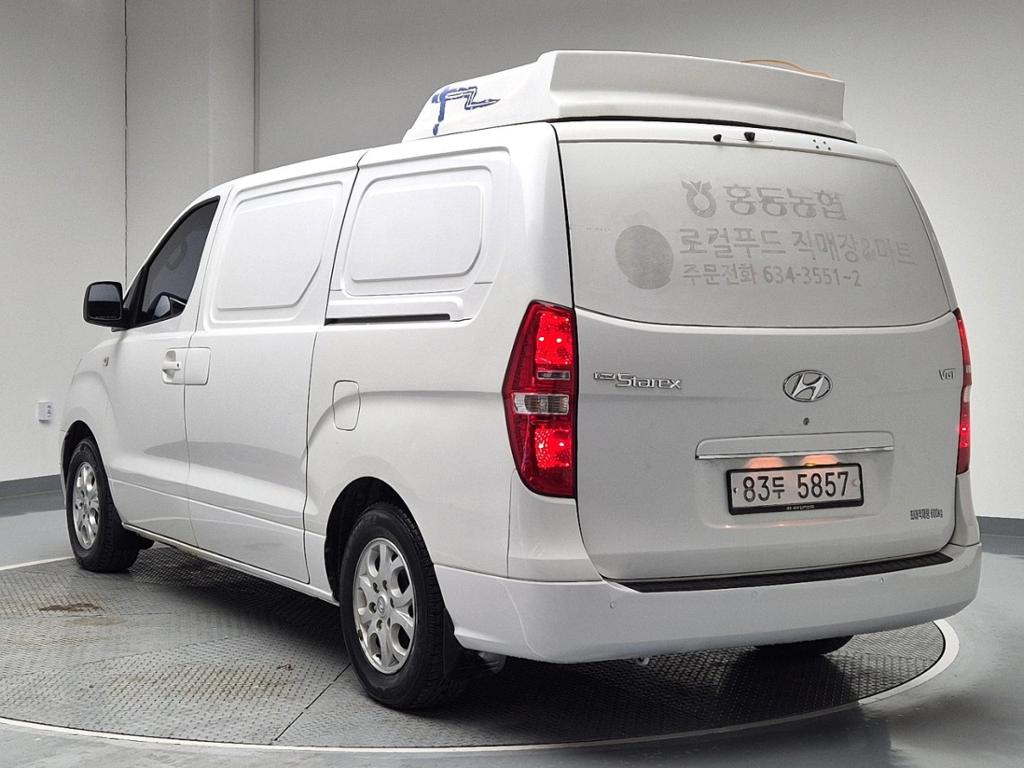 2014 HYUNDAI GRAND STAREX 