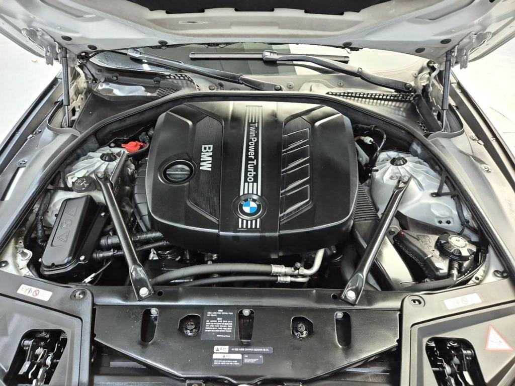 2013 BMW 5 SERIES (6Gen) 