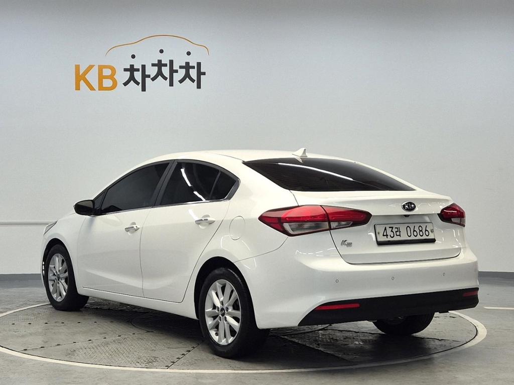 2016 KIA THE NEW K3 