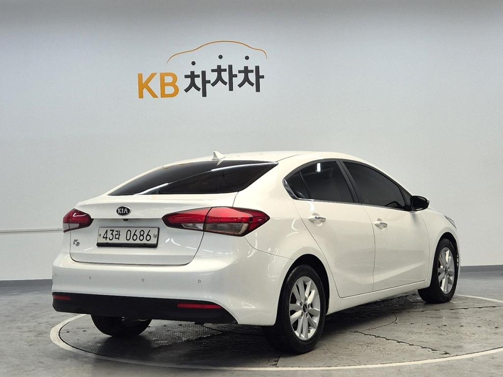 2016 KIA THE NEW K3 