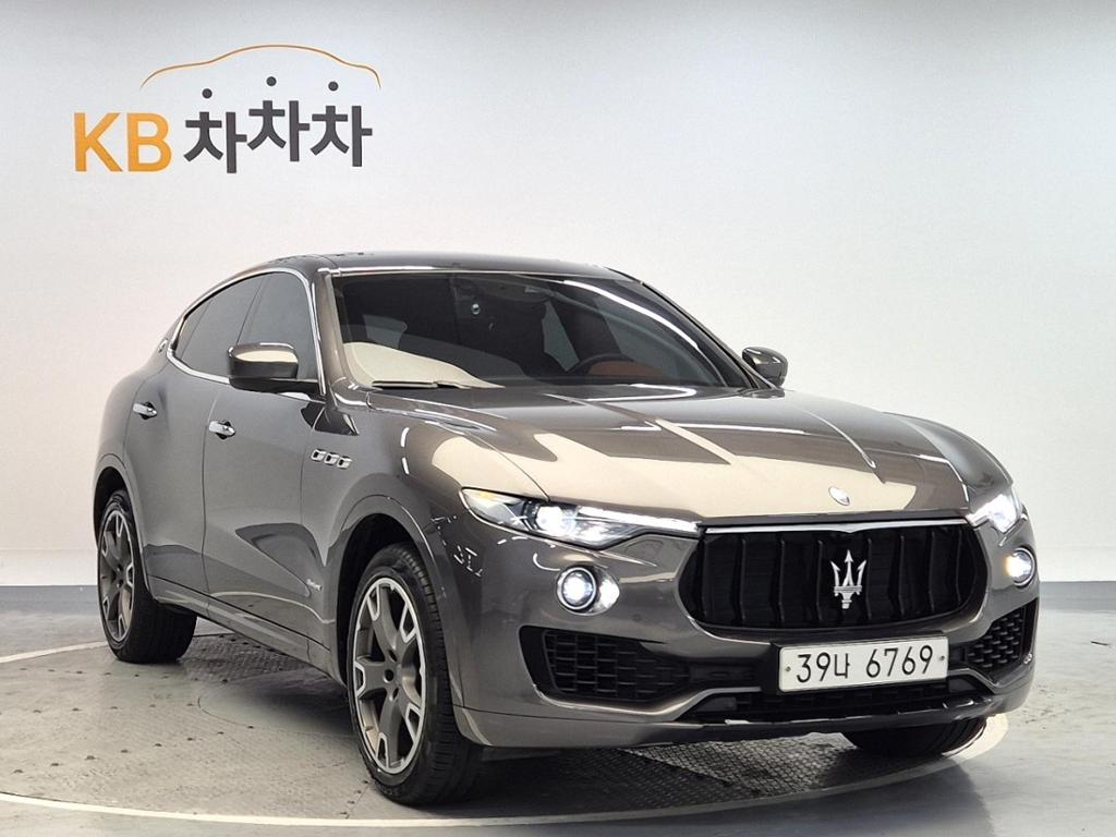 2018 MASERATI LEVANTE 
