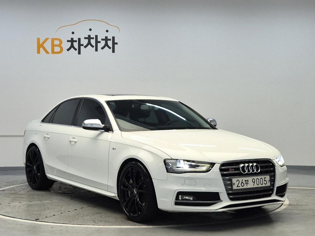2014 AUDI A4 (4Gen) 