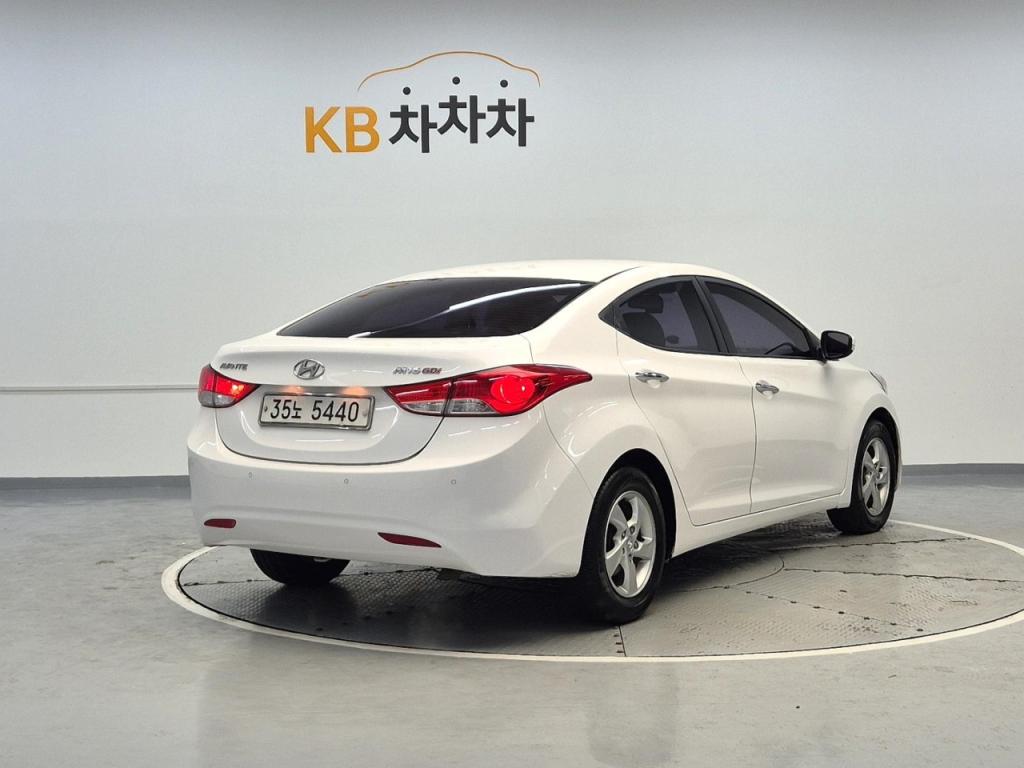 2012 HYUNDAI AVANTE MD 