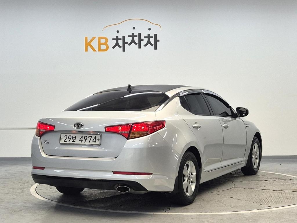 2011 KIA K5 