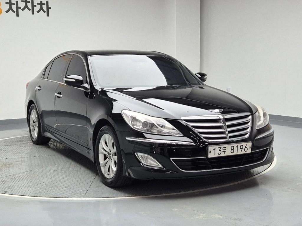 2012 HYUNDAI GENESIS 