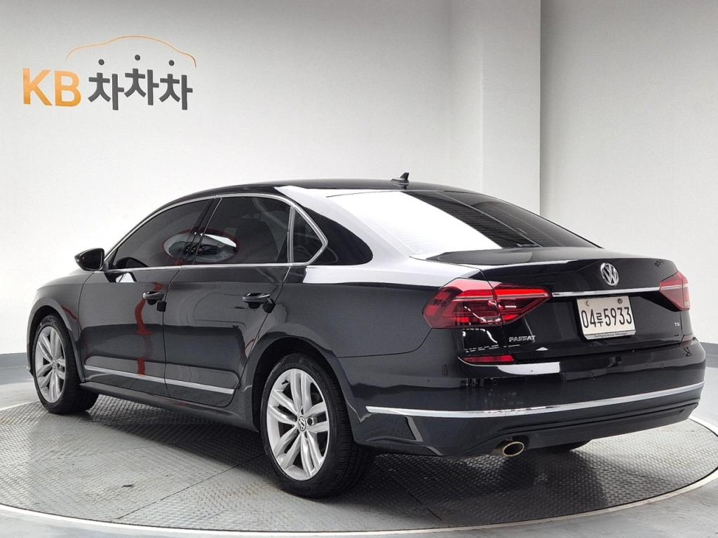 2018 VOLKSWAGEN THE NEW PASSAT (7Gen) 