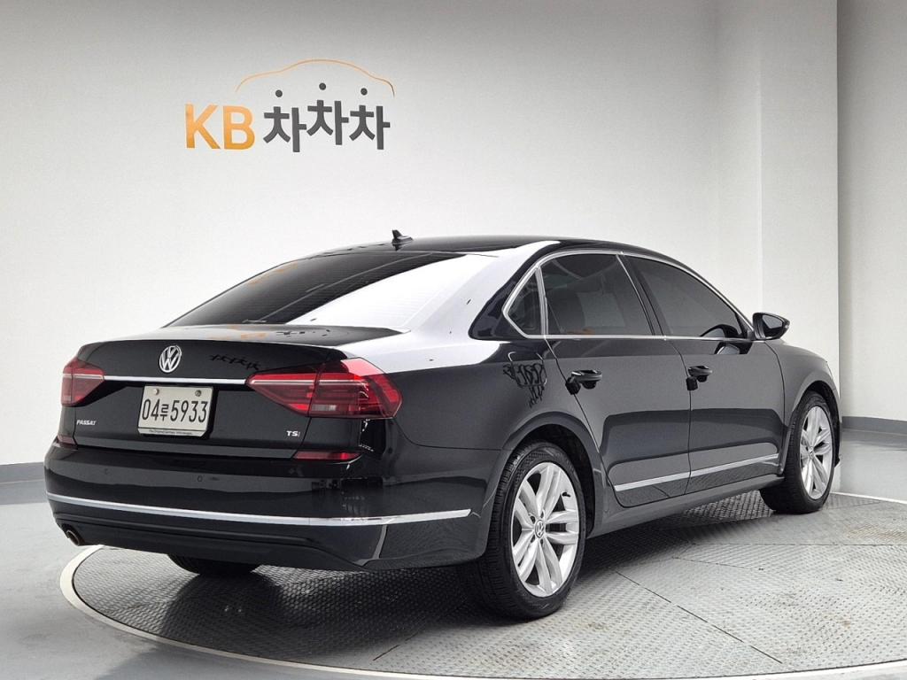 2018 VOLKSWAGEN THE NEW PASSAT (7Gen) 