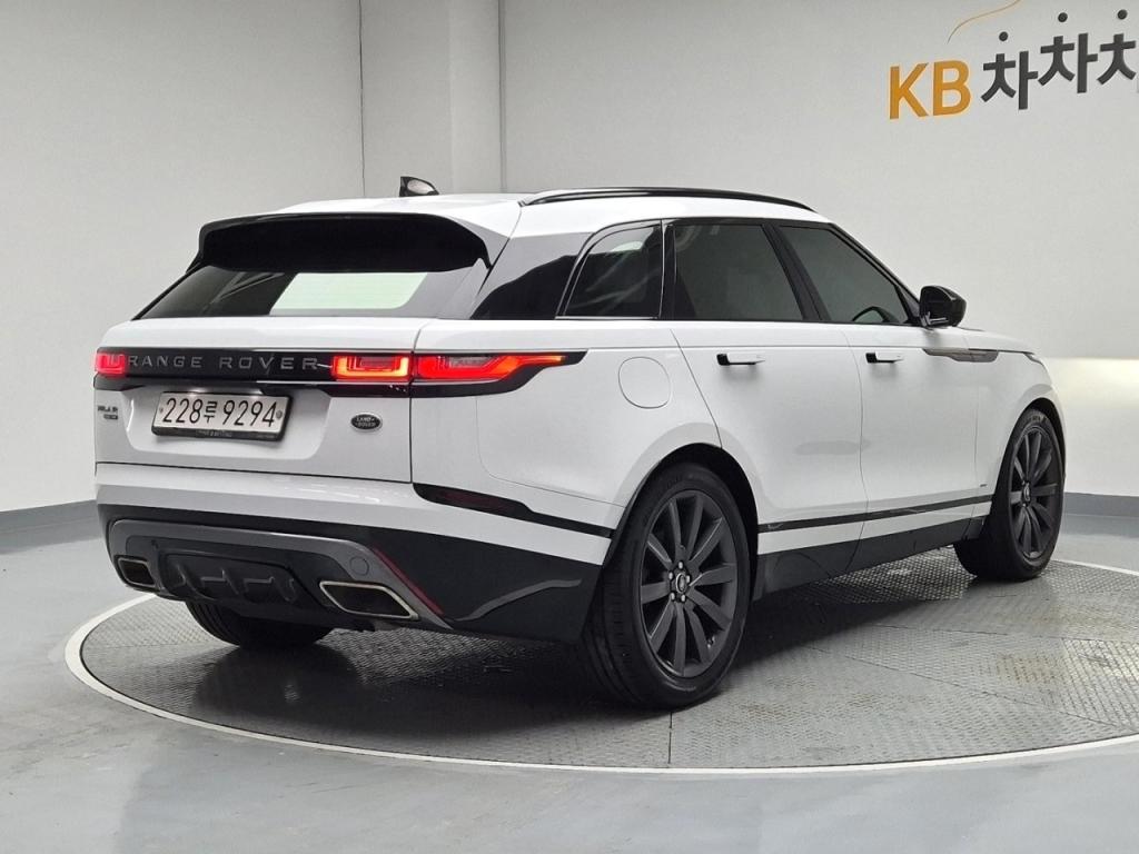 2019 LAND ROVER RANGE ROVER VELLA 
