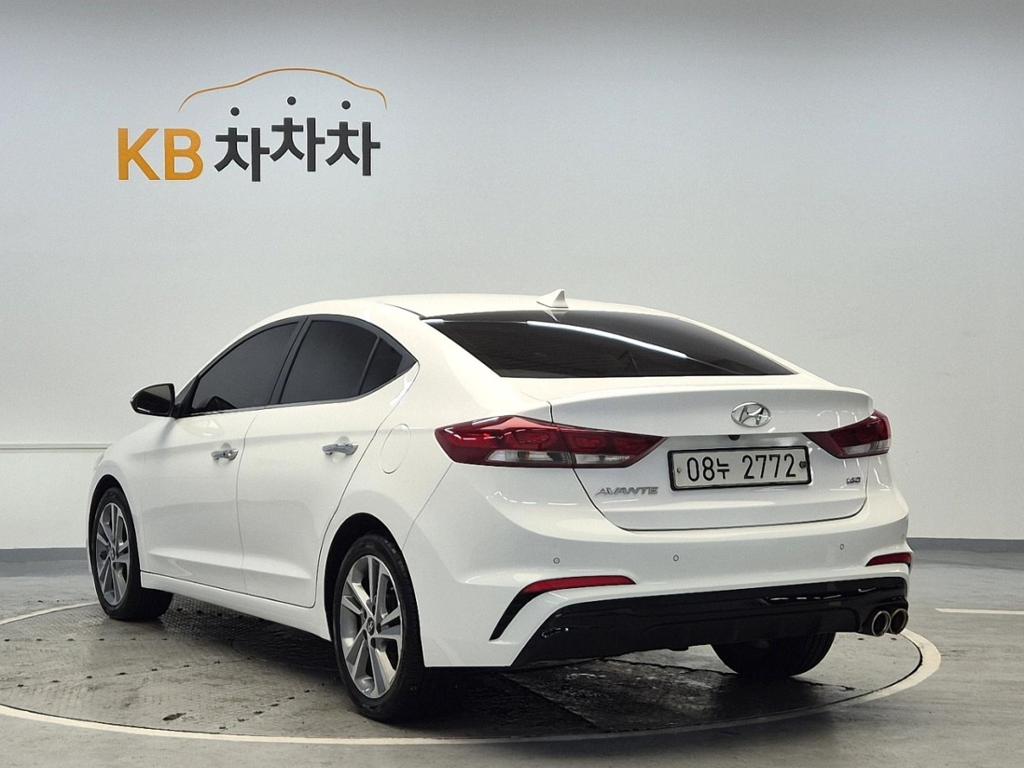 2018 HYUNDAI THE NEW AVANTE AD 