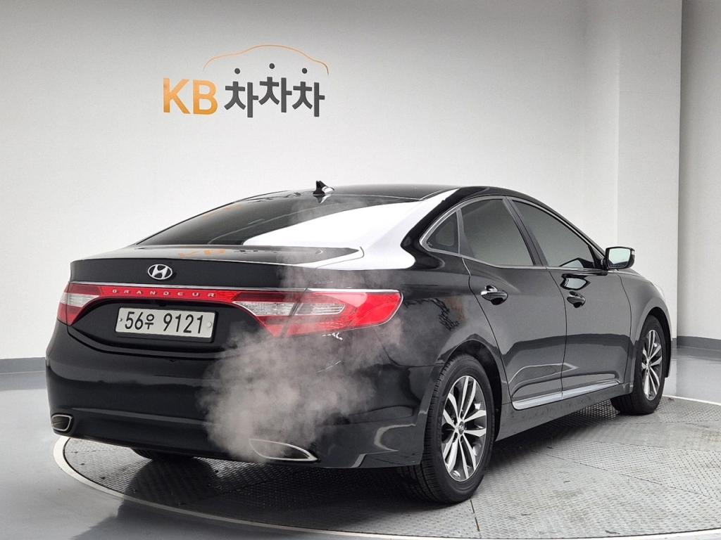 2011 HYUNDAI GRANDEUR HG 