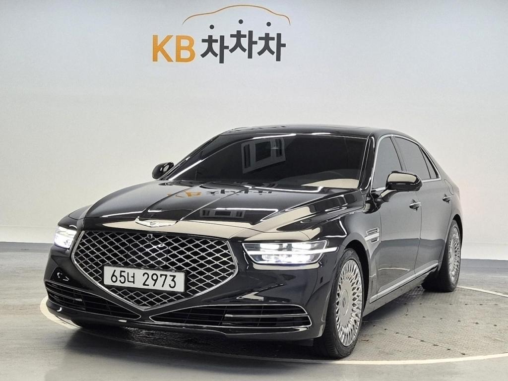 2019 GENESIS G90 