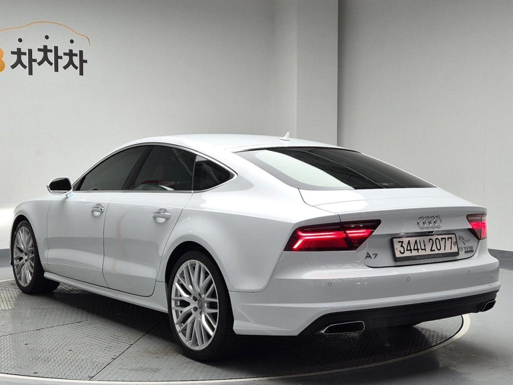 2016 AUDI A7 (1Gen) 