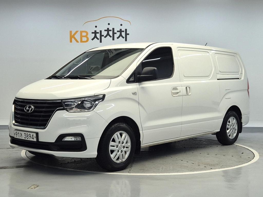 2019 HYUNDAI THE NEW GRAND STAREX 