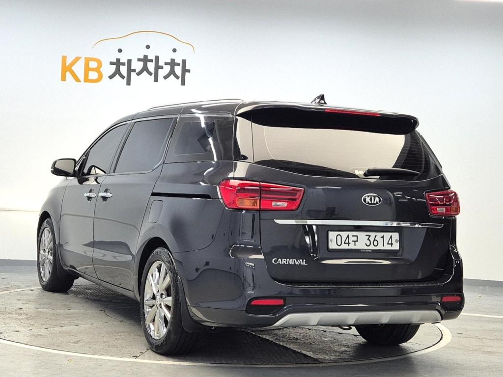 2019 KIA THE NEW CARNIVAL 