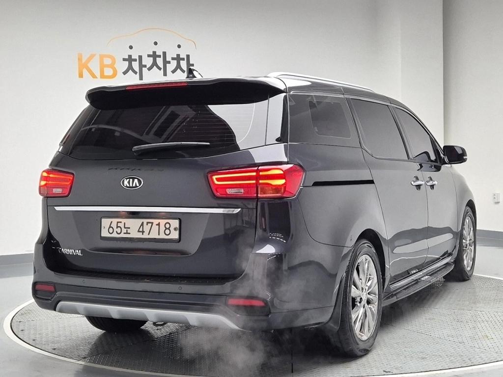 2019 KIA THE NEW CARNIVAL 