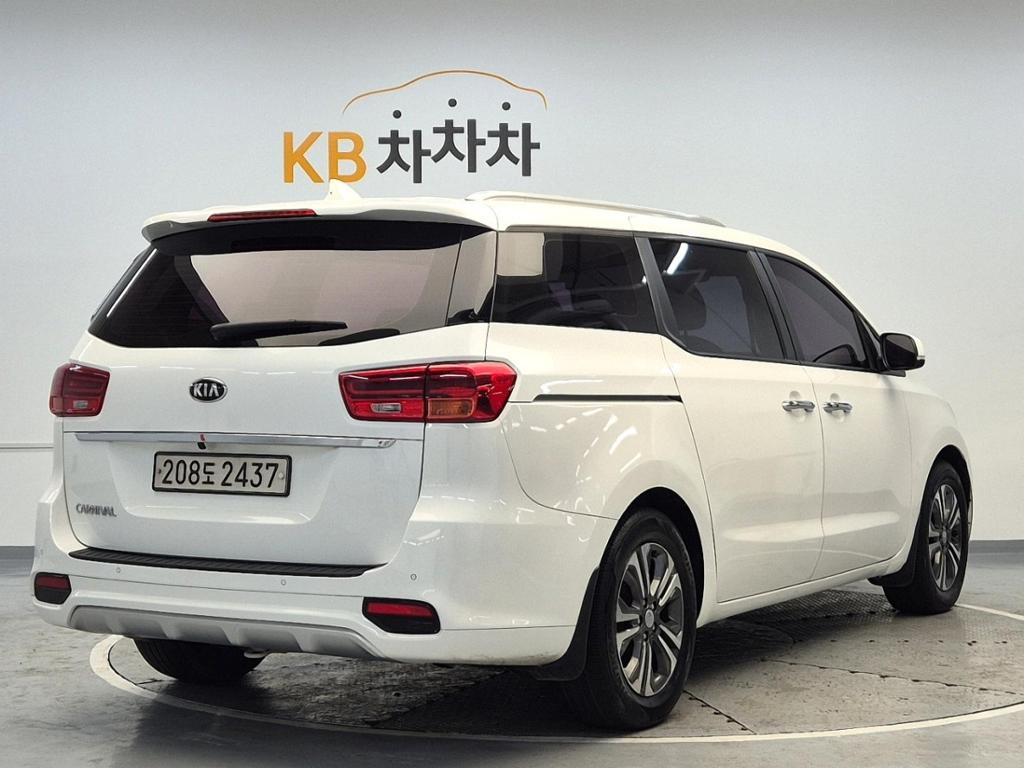 2019 KIA THE NEW CARNIVAL 