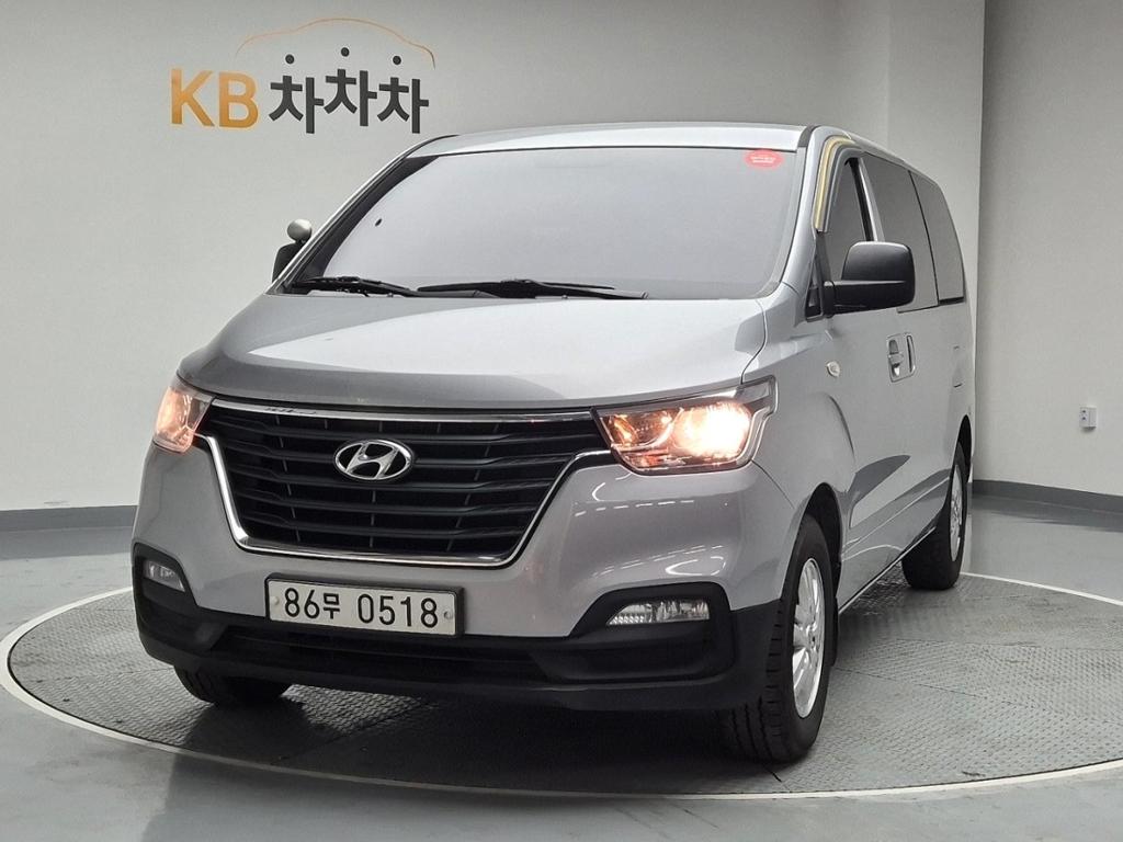 2019 HYUNDAI THE NEW GRAND STAREX 