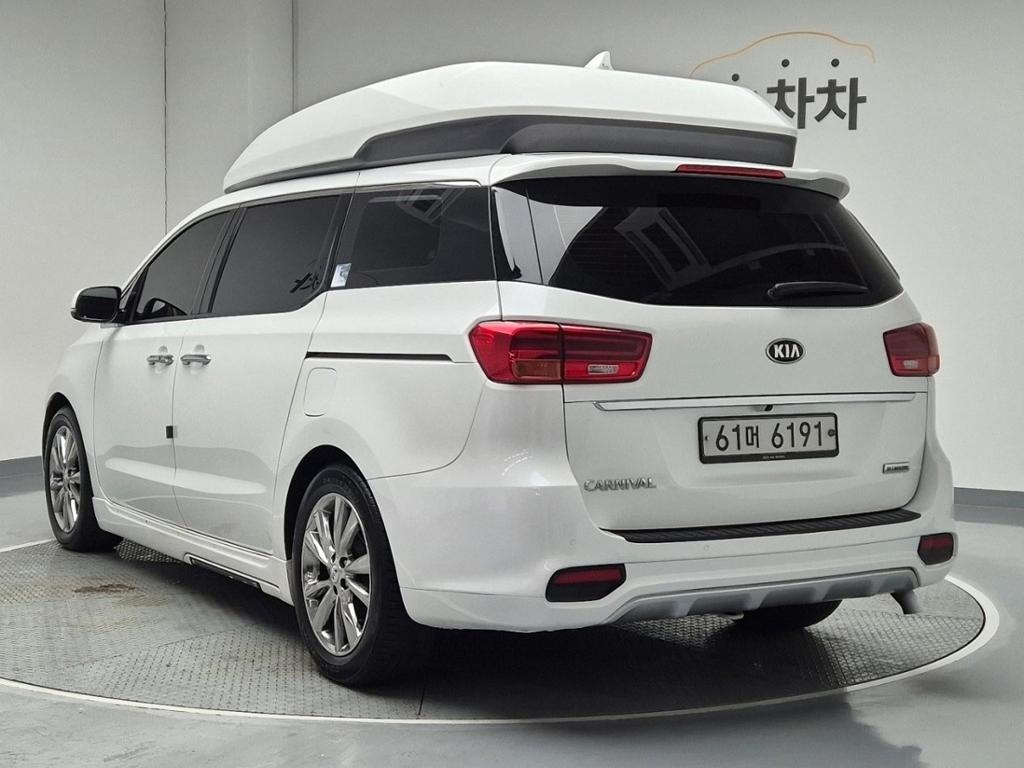 2019 KIA THE NEW CARNIVAL 