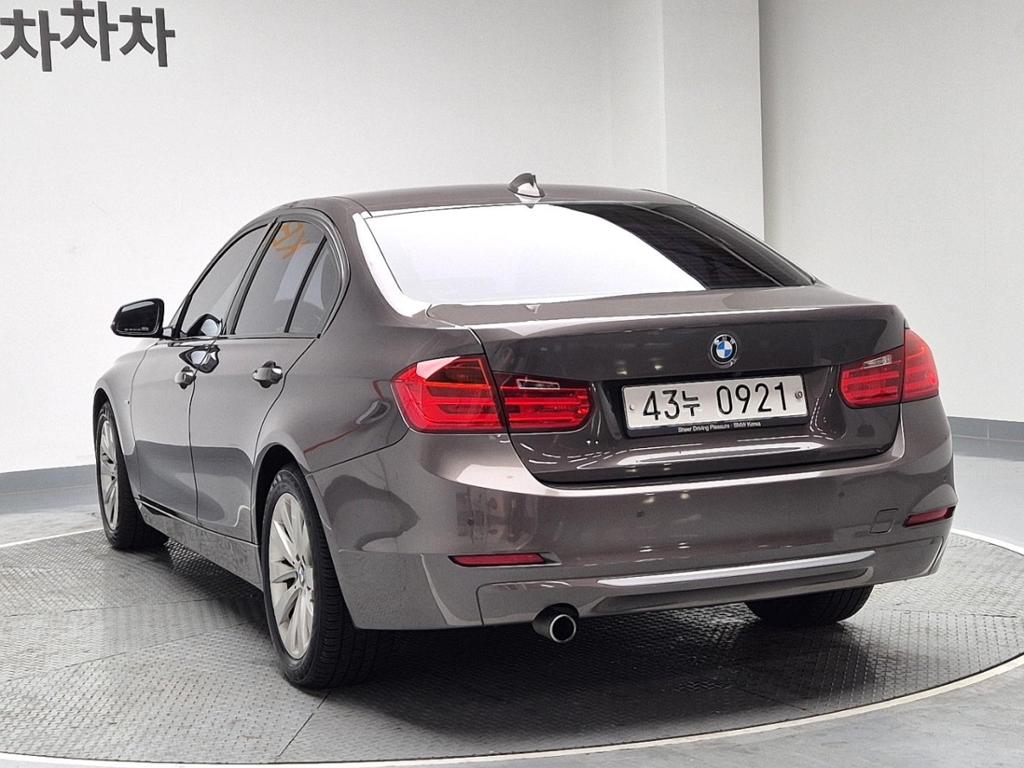 2012 BMW 3 Series (6Gen) 