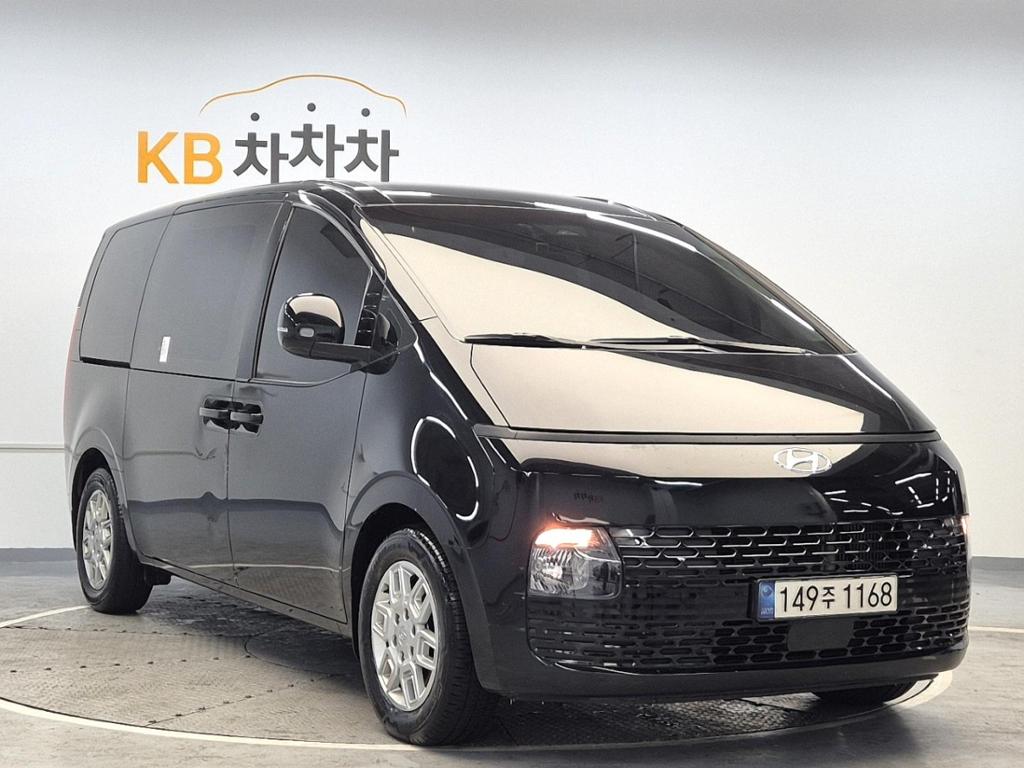 2022 HYUNDAI STARIA 