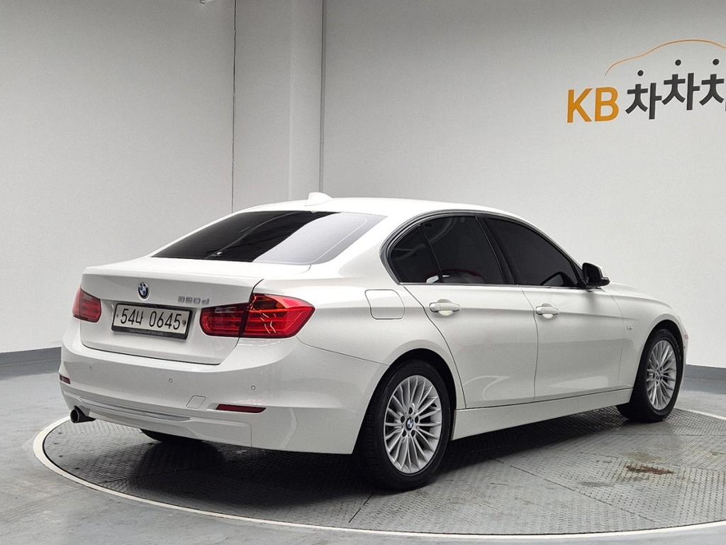 2014 BMW 3 Series (6Gen) 