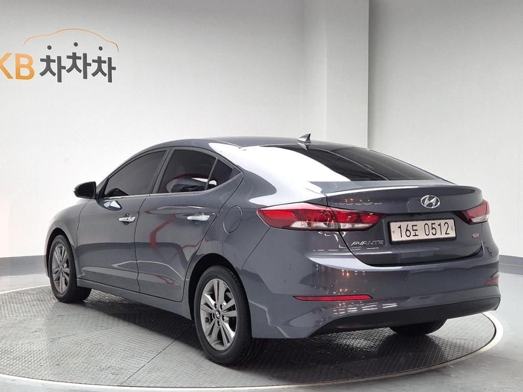 2017 HYUNDAI AVANTE AD 