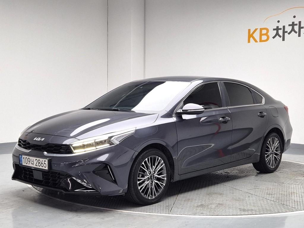 2022 KIA THE NEW K3 