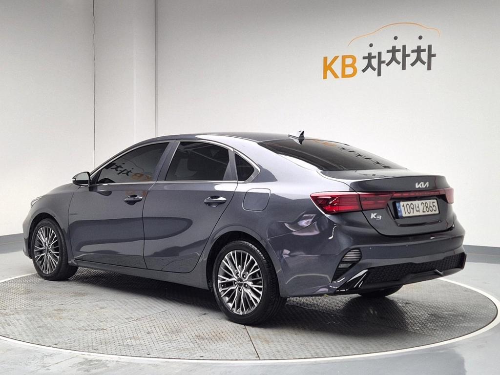 2022 KIA THE NEW K3 