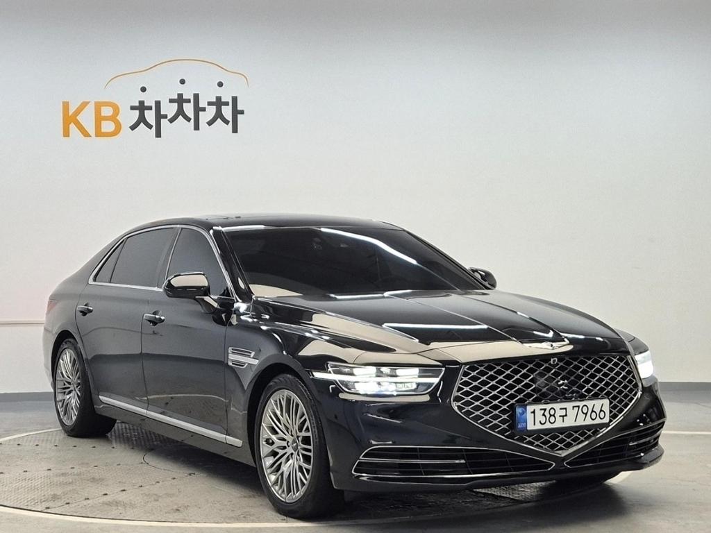 2021 GENESIS G90 