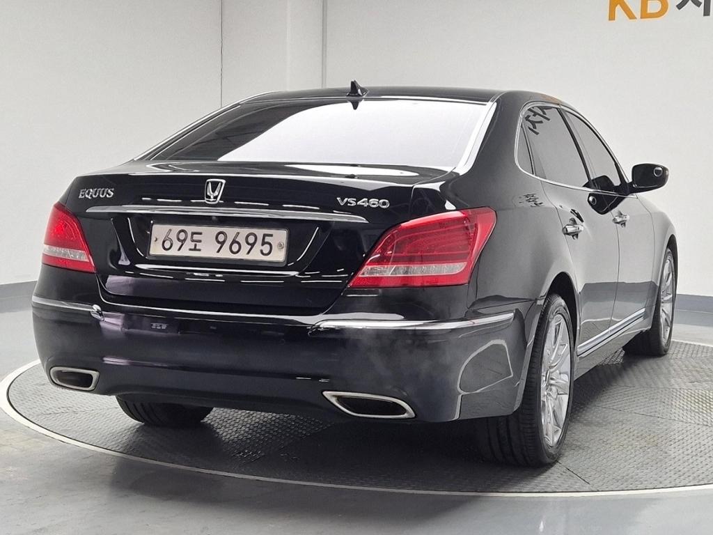 2010 HYUNDAI EQUUS (NEW) 